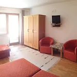 Privat 200 منزل للإقامة *