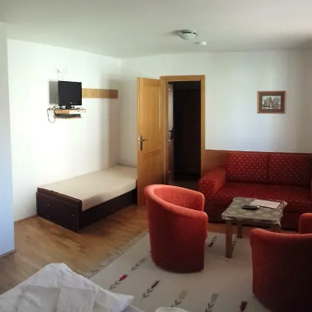 Ubytování v soukromí Privat 200 *